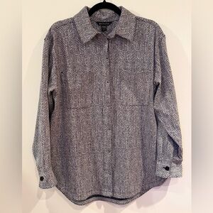 Athleta Women’s Black & White Button Down Shirt - Winter wear Small